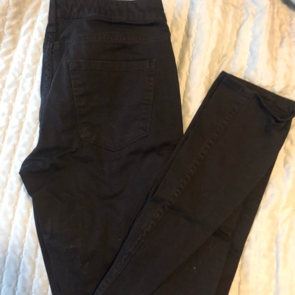 Black skinny jeans